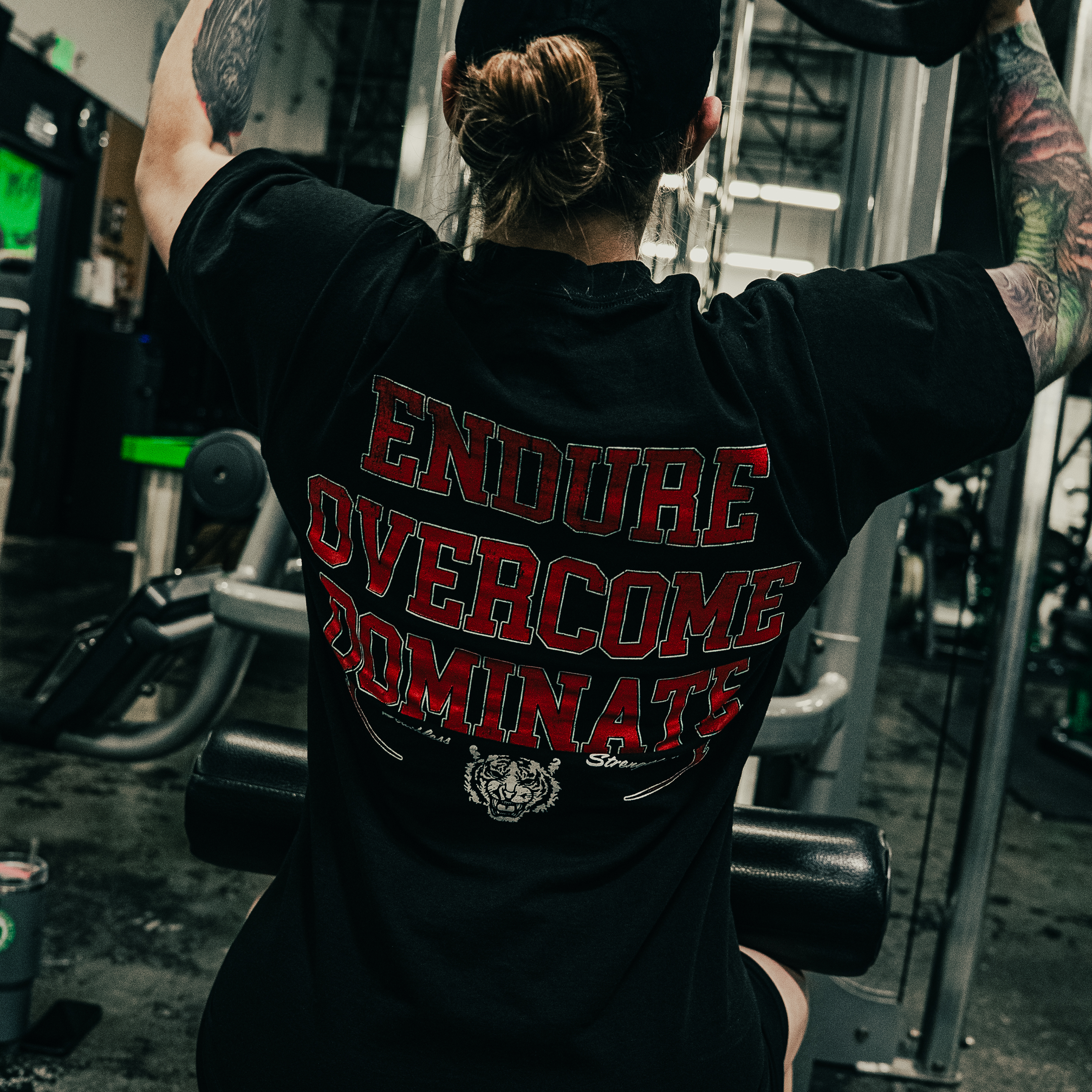 "LIFTING CLUB" OVERSIZED TEE