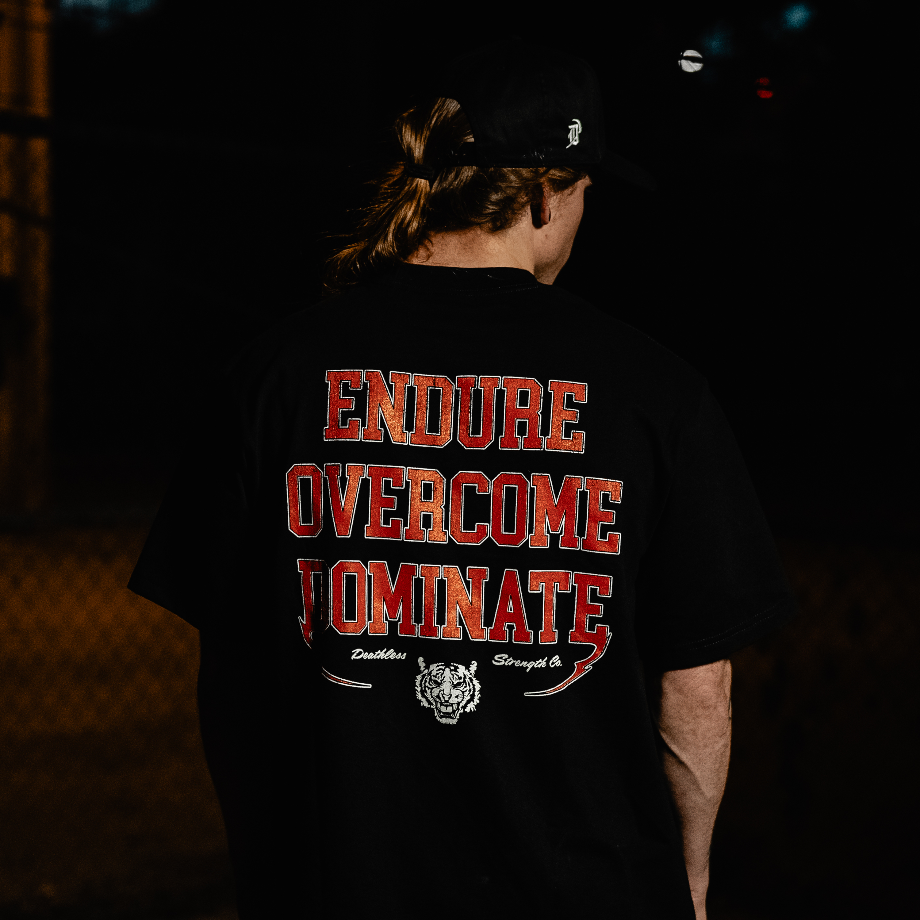 "LIFTING CLUB" OVERSIZED TEE